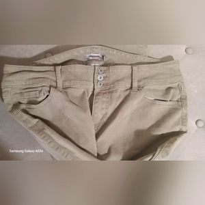 Torrid Jeggings Capris